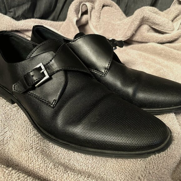 Calvin Klein - Men’s Brodie textured loafer - single buckle - Size 10.5 (US) main image 5